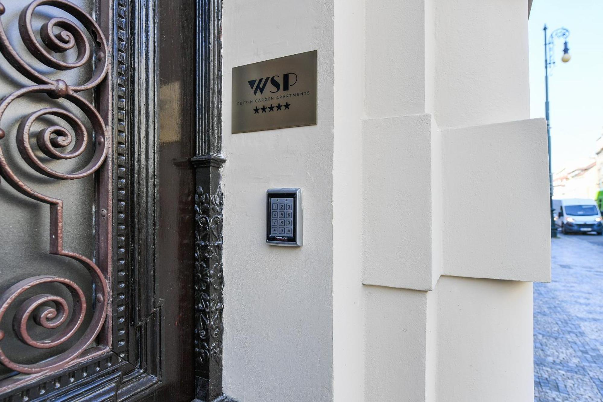 Wsp Petrin Garden Apartments Prague Exterior photo